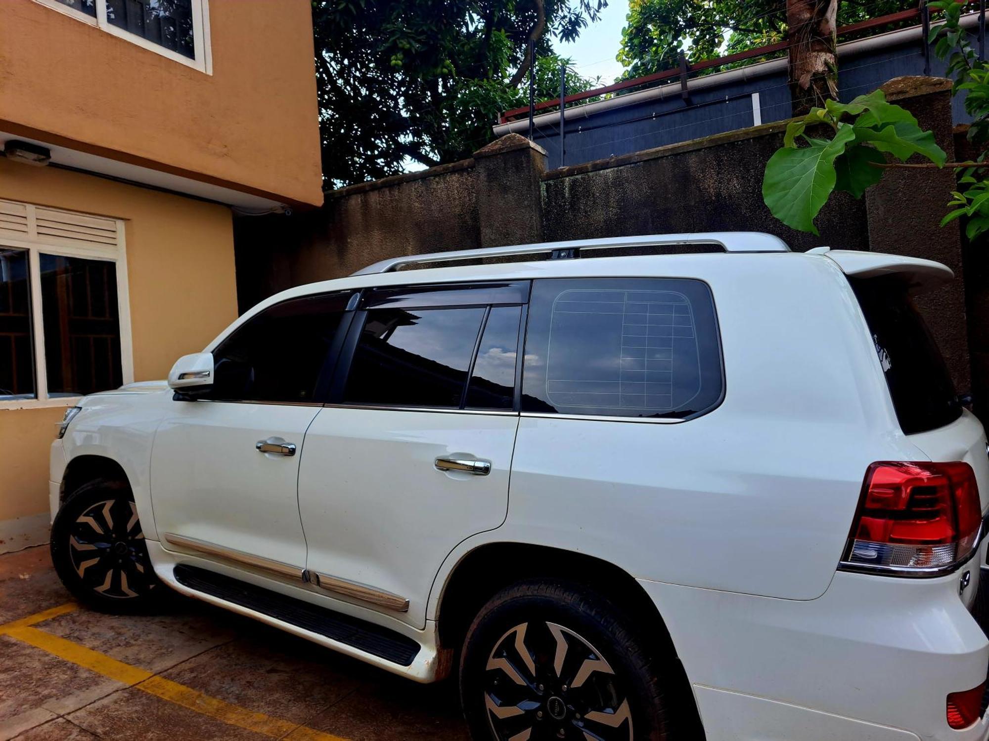 Tgs Homestay Kampala Eksteriør bilde